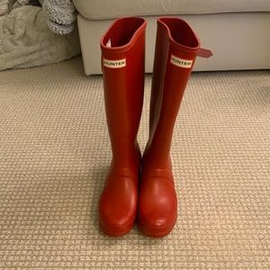 ⭐️TALL HUNTER BOOTS⭐️